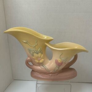 Vintage Hull Art Magnolia Double Cornucopia Vase # 6-12. Yellow and Pink EUC
